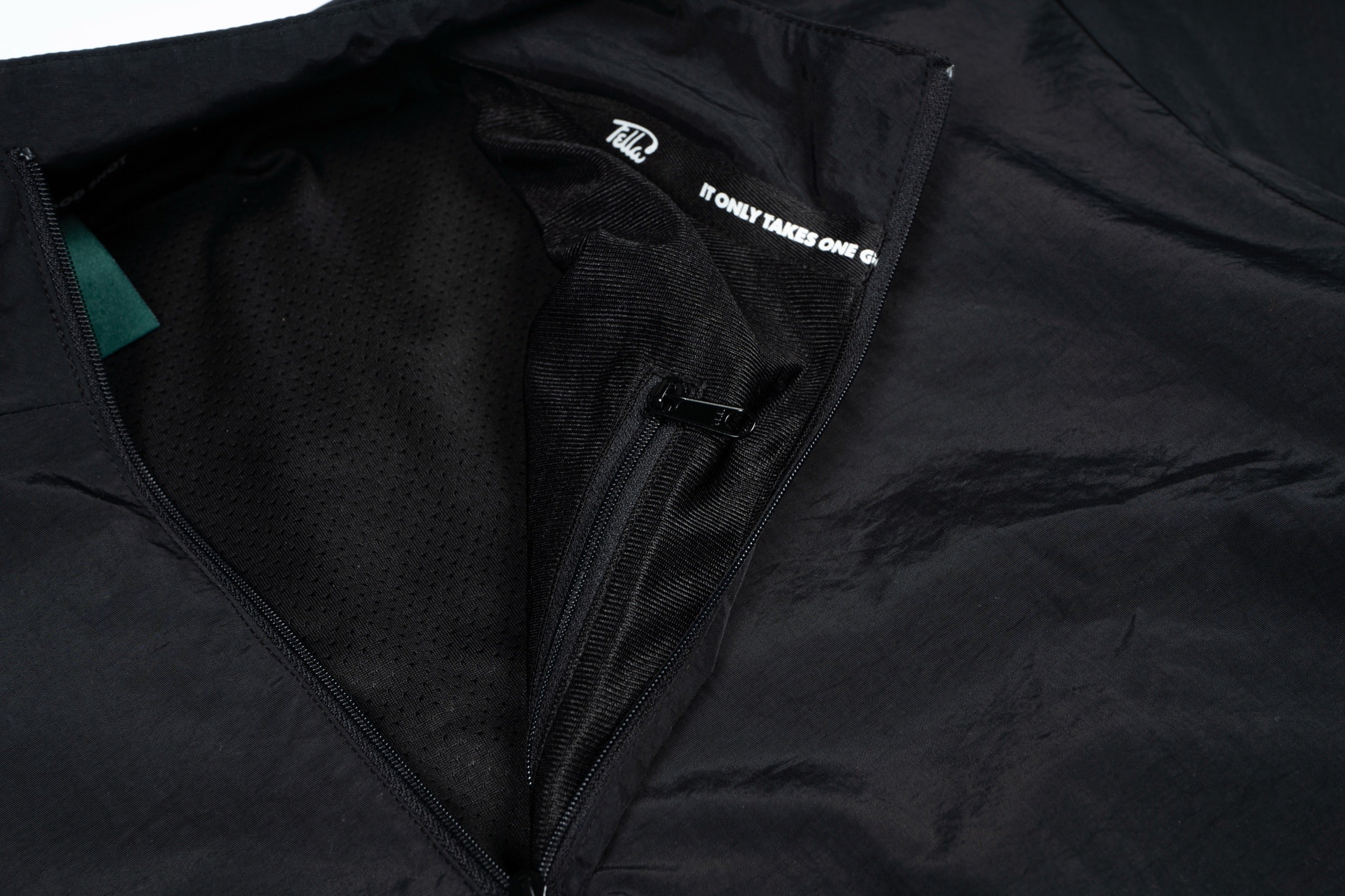 Wyatt Reflective Windshirt